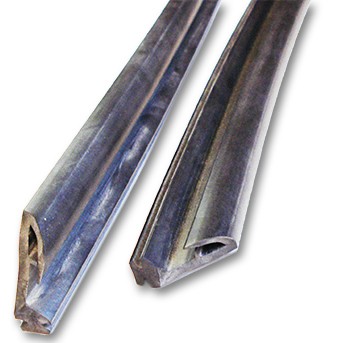 (SET - Left & Right) Door Glass to Rear Quarter-Glass Divider Seal: suit Charger & VH/VJ/VK Coupe (opening rear quarter vent)