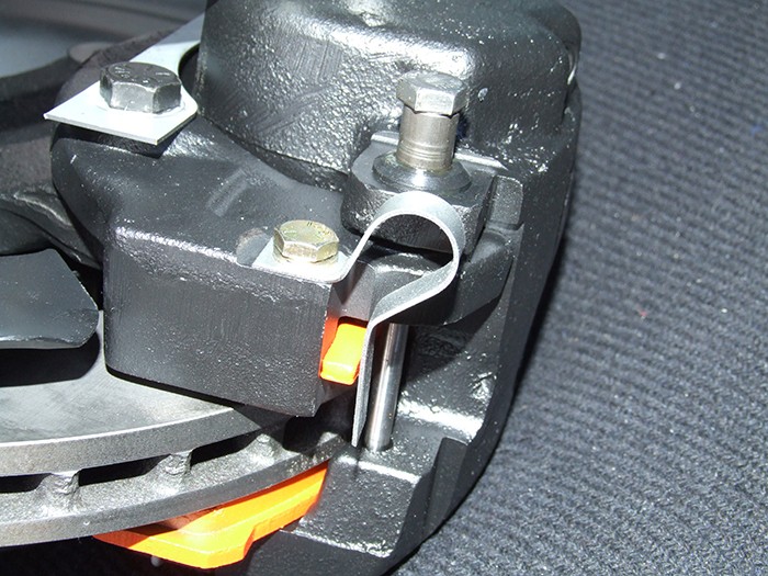 Caliper AntiRattle Slide Clip VG/VH Hemi Performance